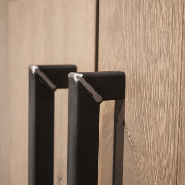 13-Showroom-17-600×600