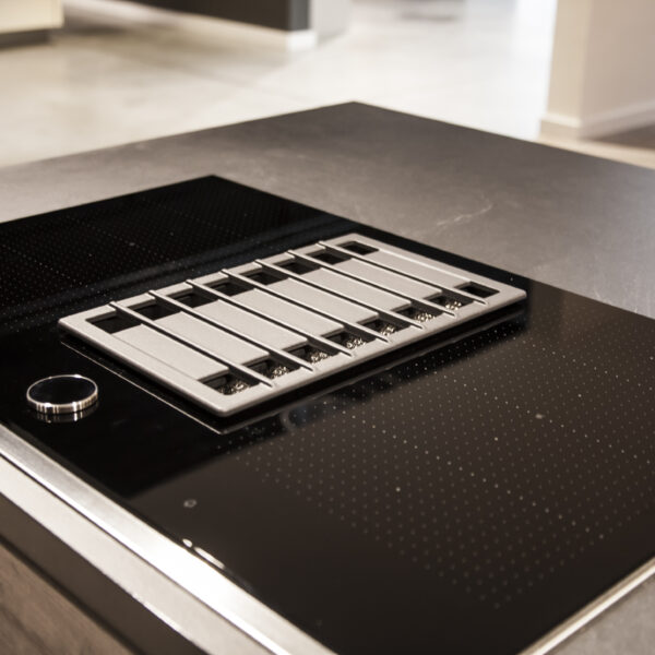 14-Showroom-3-600×600