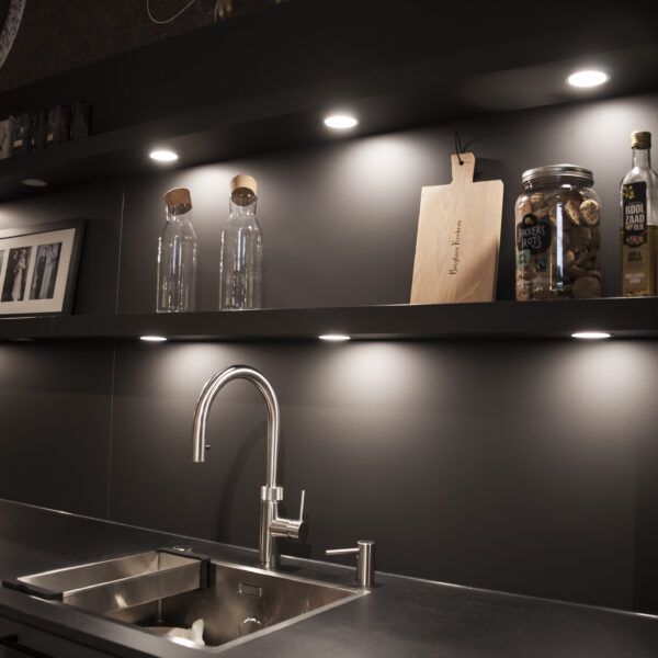 14-Showroom-4-600×600