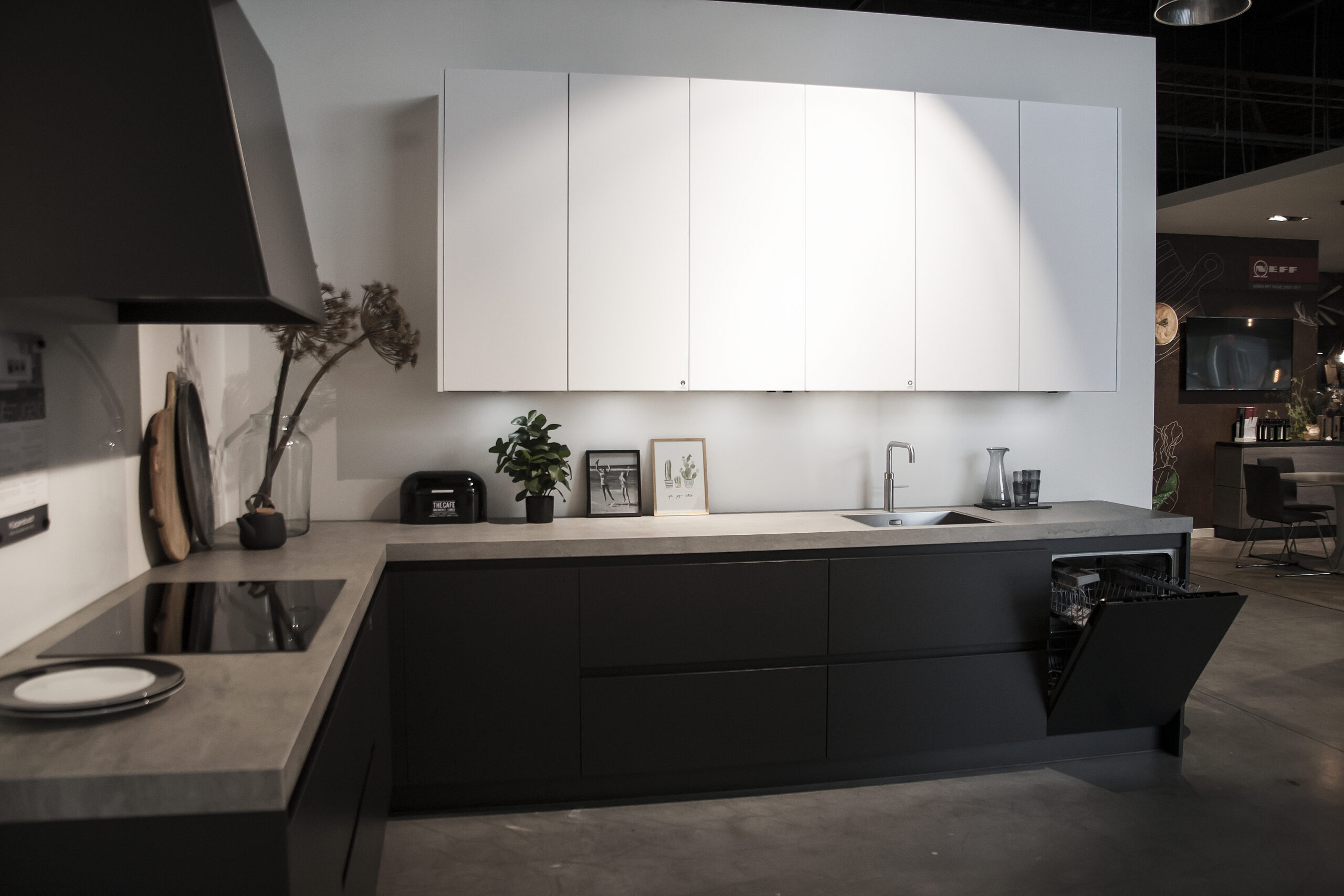 6-Showroom-12-scaled