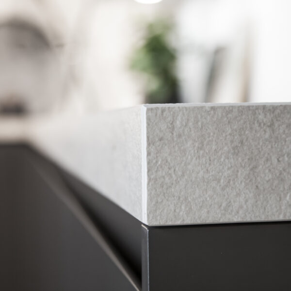 6-Showroom-13-600×600